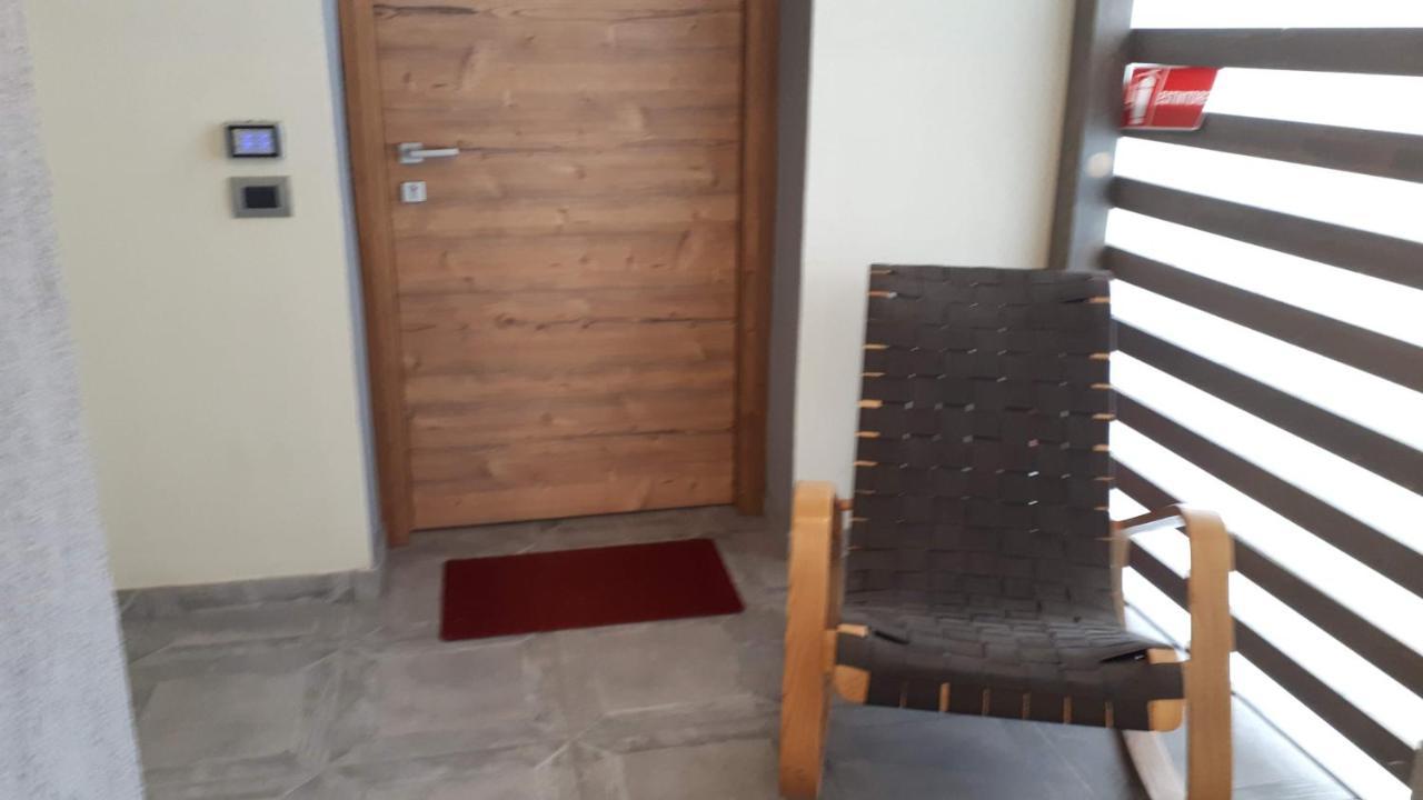 Corte Rossa Rooms&Apartments Tirano Esterno foto