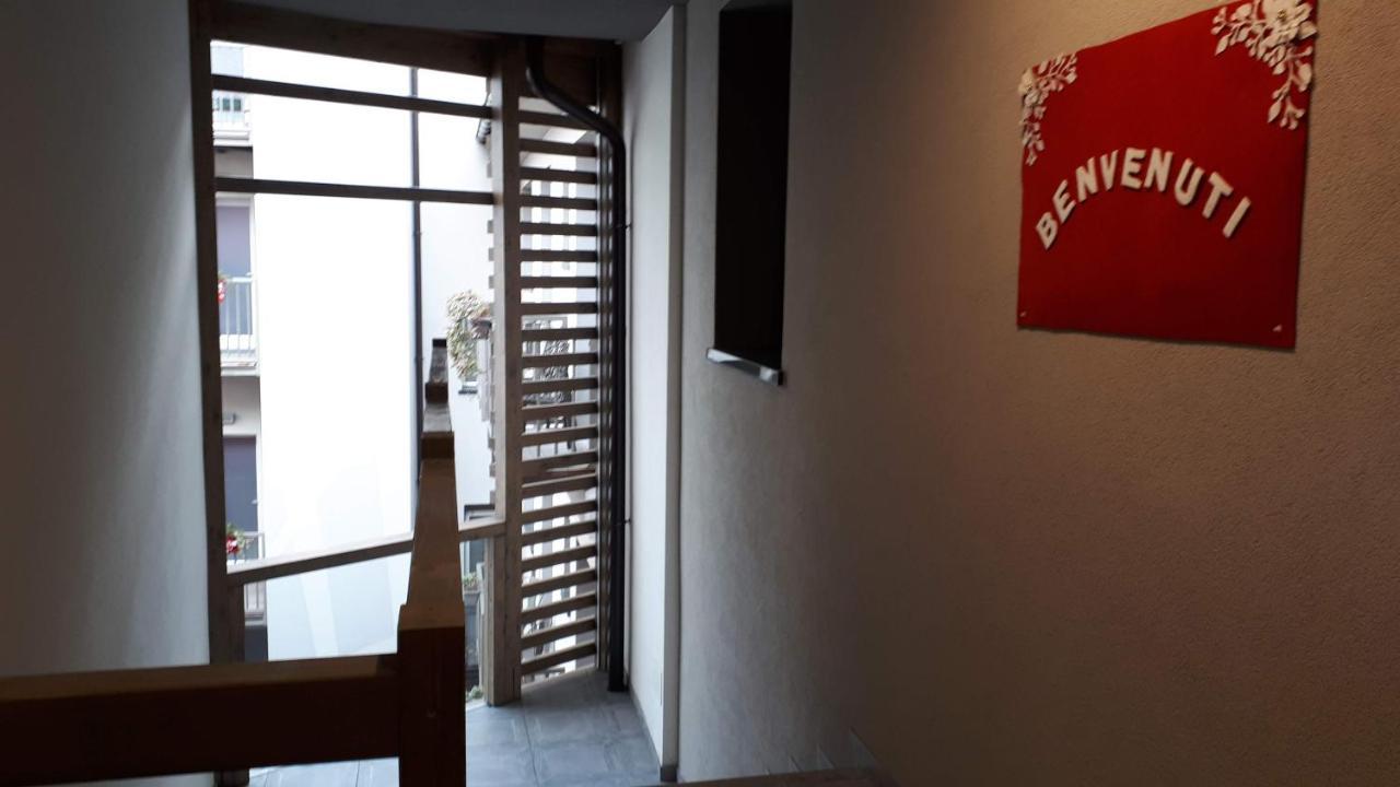 Corte Rossa Rooms&Apartments Tirano Esterno foto