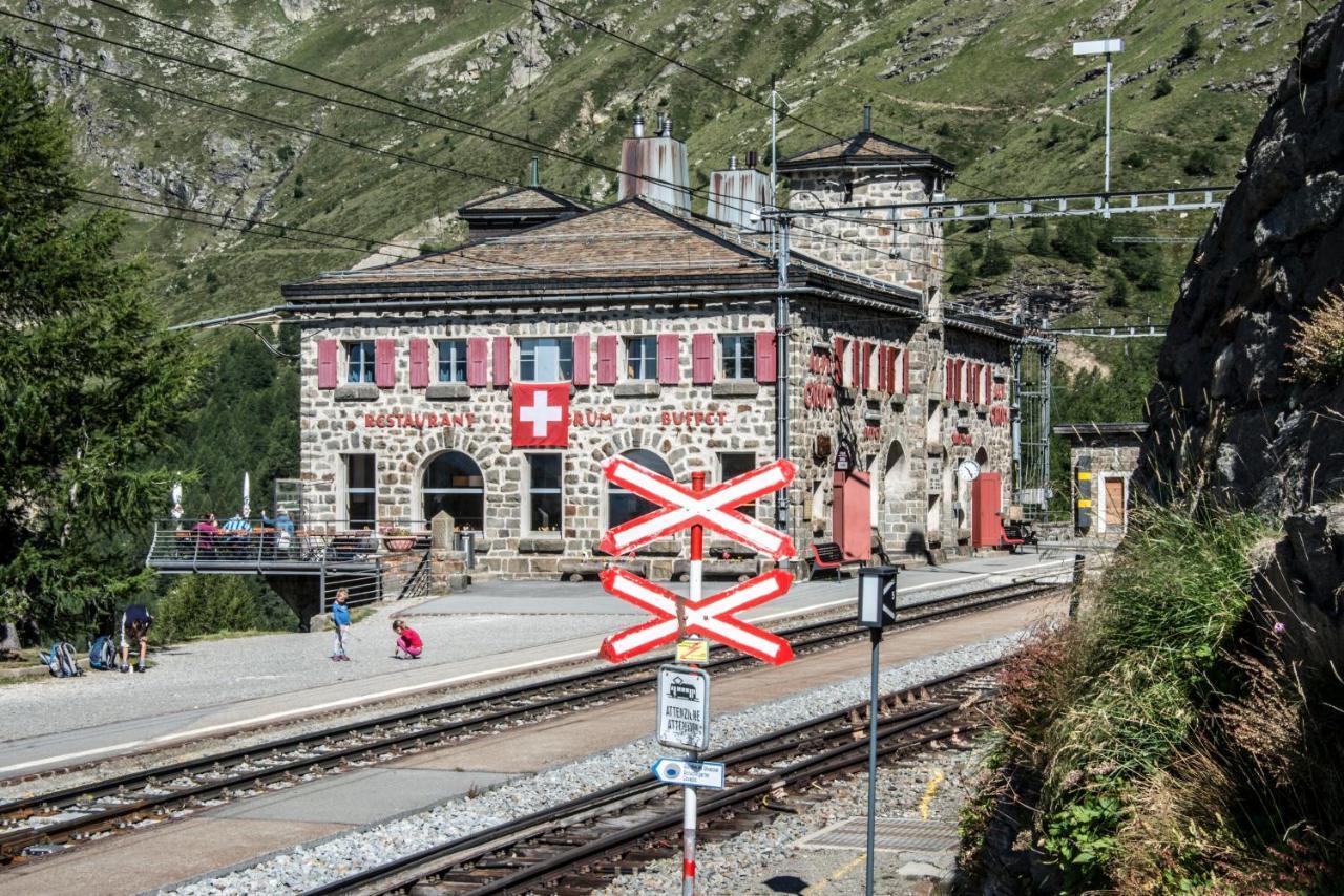 Corte Rossa Rooms&Apartments Tirano Esterno foto