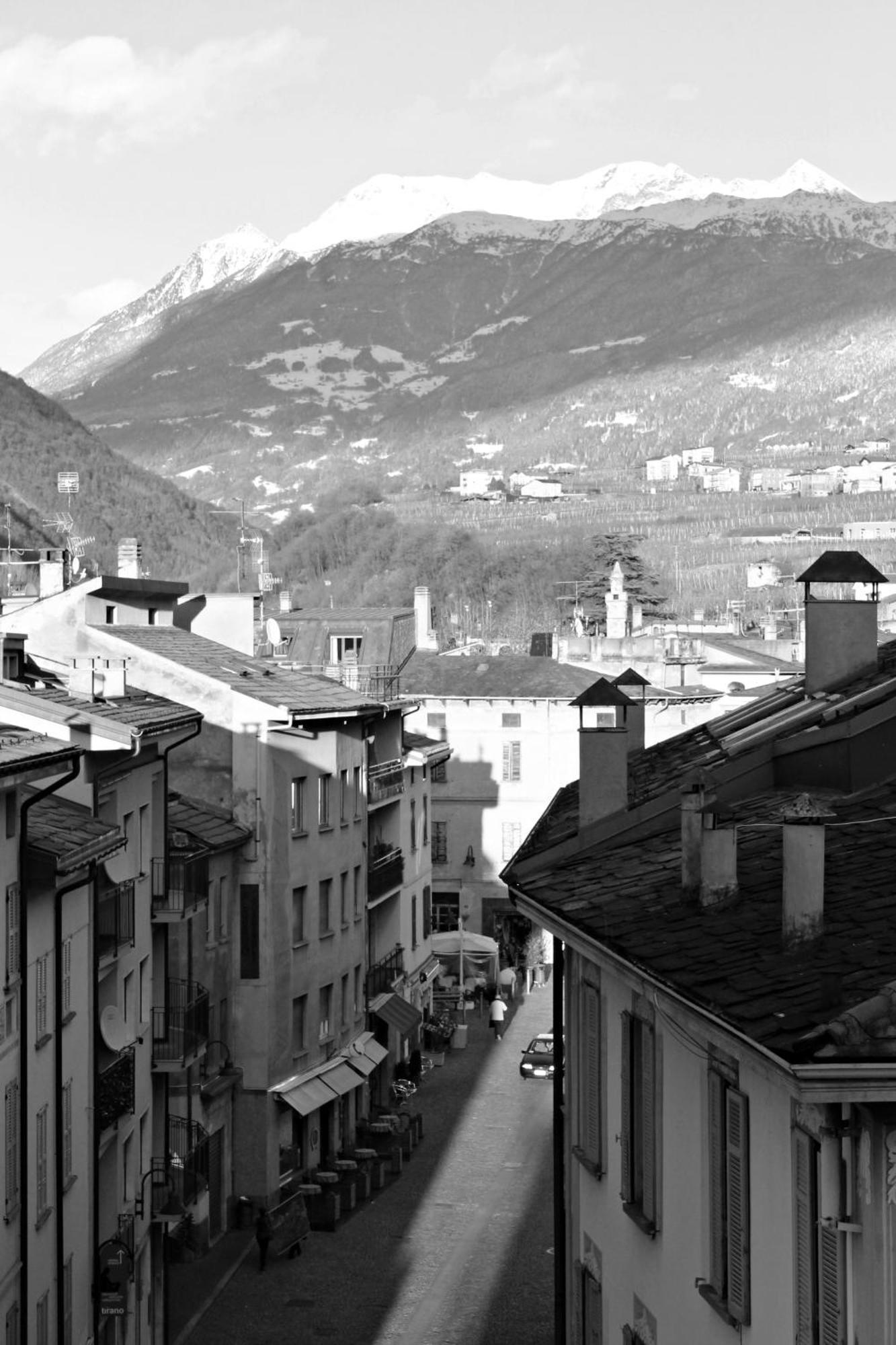 Corte Rossa Rooms&Apartments Tirano Esterno foto