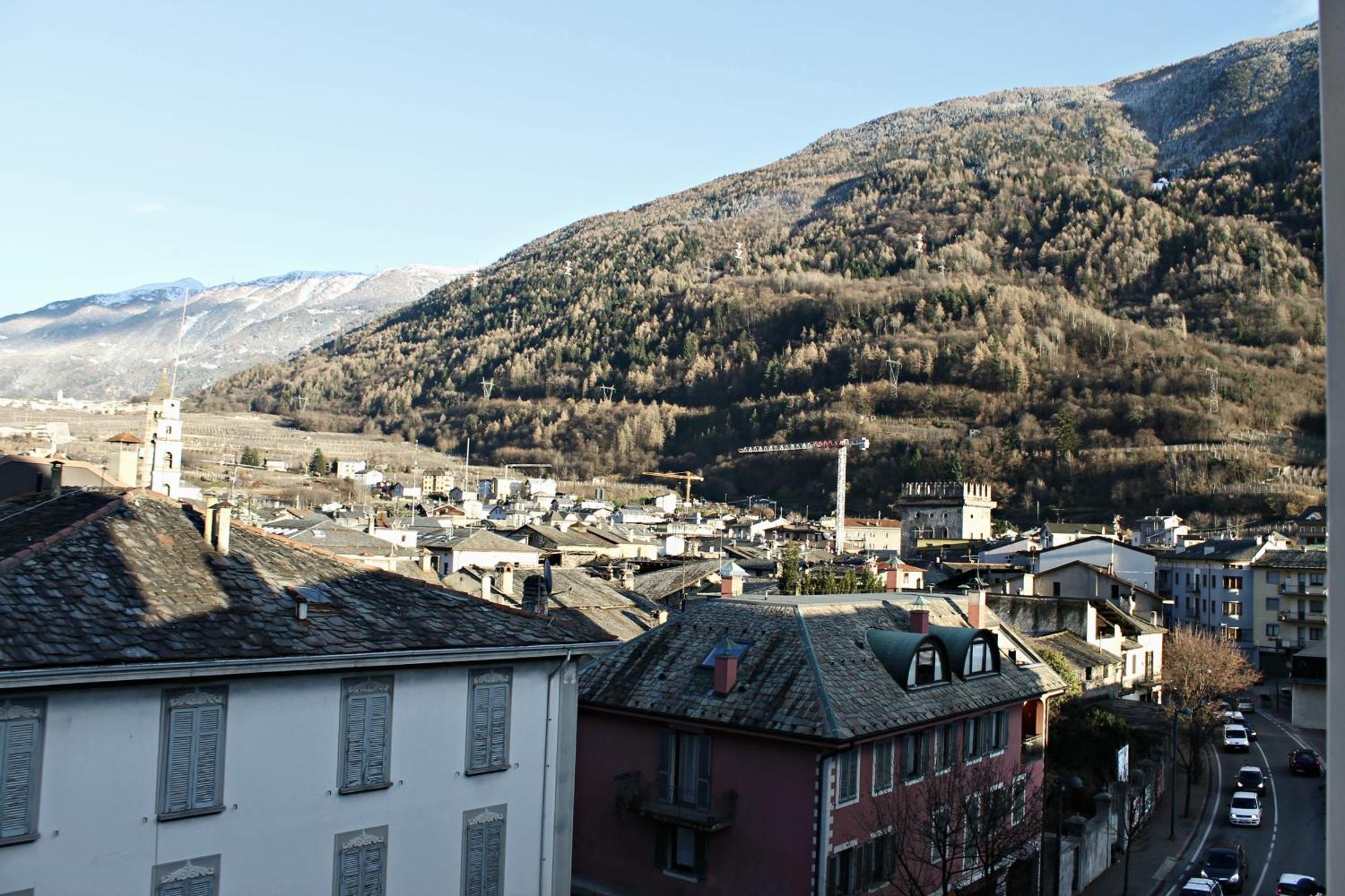 Corte Rossa Rooms&Apartments Tirano Esterno foto